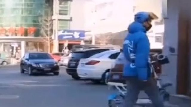 好烦啊，视频三天两头被河蟹