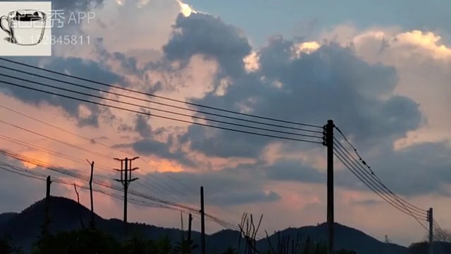 　　 　 　　　　 　 |＼＿/| 
　　 　 　　　　 　 | ・x・ | 
　　 ＼＿＿＿＿＿／