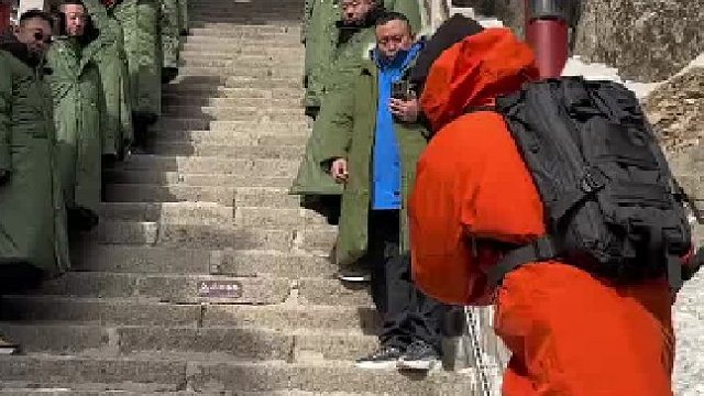 志嘉：这山不上也罢