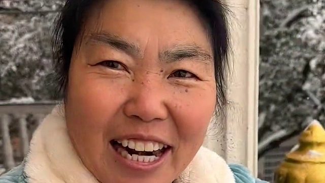 我的东北丈母娘第一次见湖南的雪