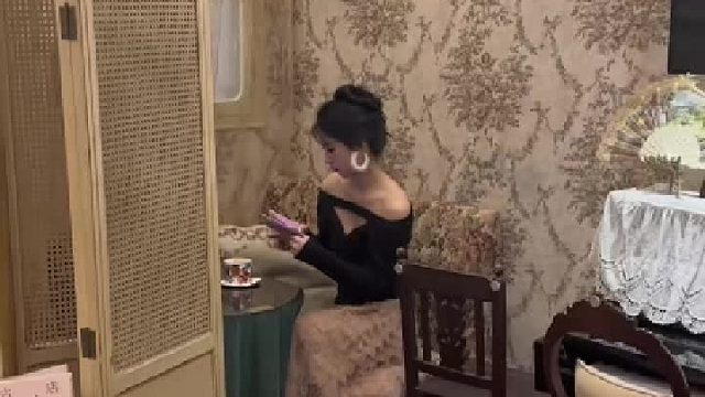 我一时之间有点恍惚了，就当这是另一个时空吧