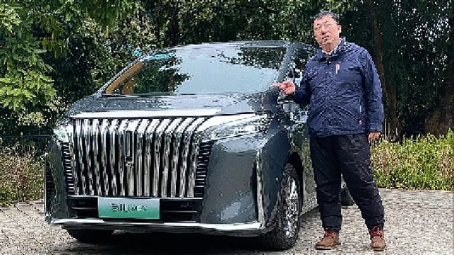 首测魏牌高山行政版，丰田埃尔法都不香了?