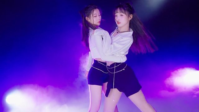 看到56秒 这个双人舞属实有点刺激了！