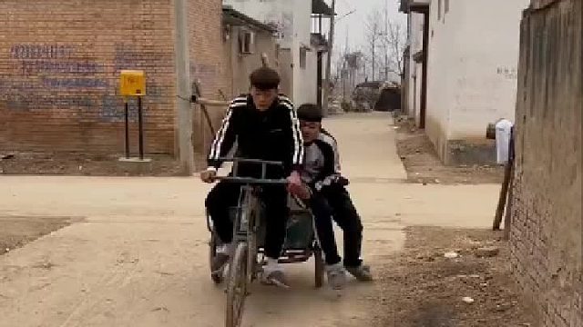 这多多少少带着私人恩怨