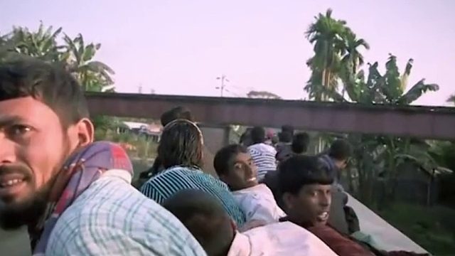 世界上最危险的6条铁路，稍有不慎就葬身山林大海，你都敢坐吗03