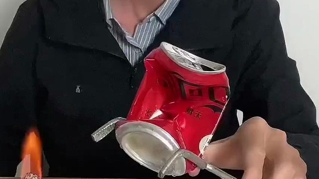 大气压的力量，看完实验后说说为什么潜水要穿潜水服