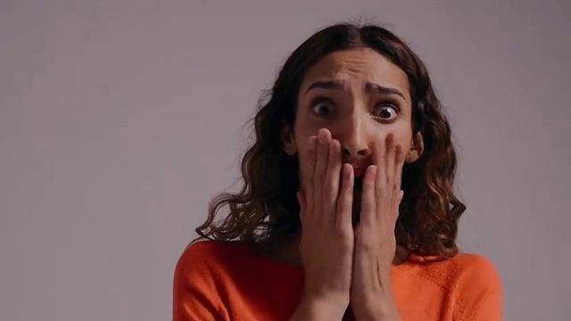 一辈子不上班不结婚不生娃，靠啃老生活会发生什么01