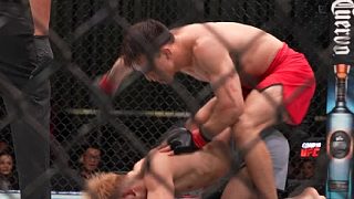 全場(chǎng)碾壓，這就是UFC選手的實(shí)力！