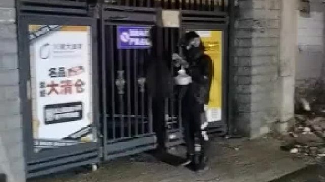 宁愿辛苦一阵子，不要辛苦一辈子。