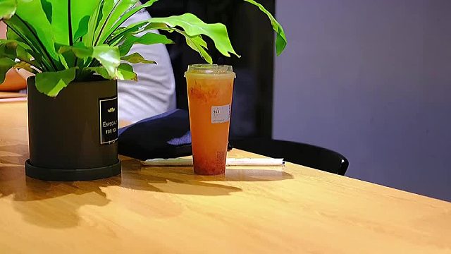 做对的事情比把事情做对重要。