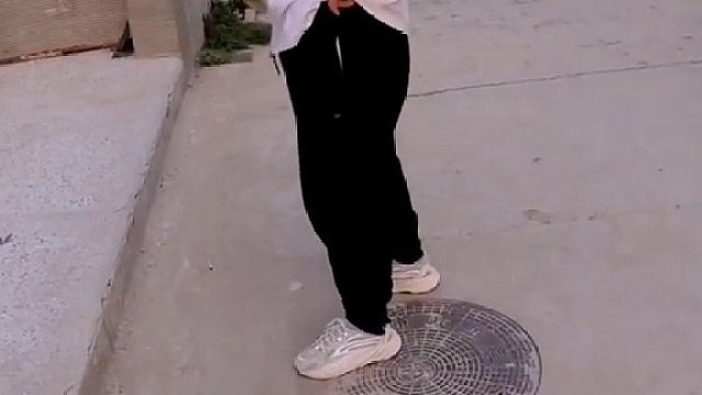 你的竞争对手是你自己的弱点，战胜你的过去，你就会成为赢家。