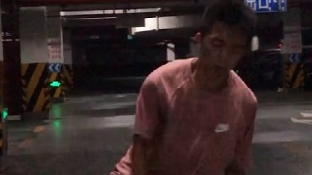 第10招撤步拜佛