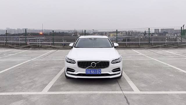 沃尔沃S90智逸豪华版，19年上户只跑了五万公里，成都一手精品车，高性价比车型