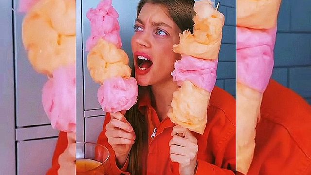 为了吃点棉花糖，我容易吗我！