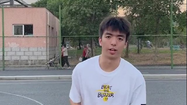 这一招锁定双转身，彻底征服防守人。