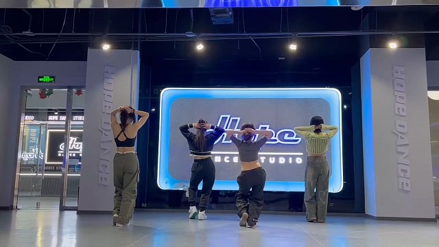 不被定义我可以是任何样子