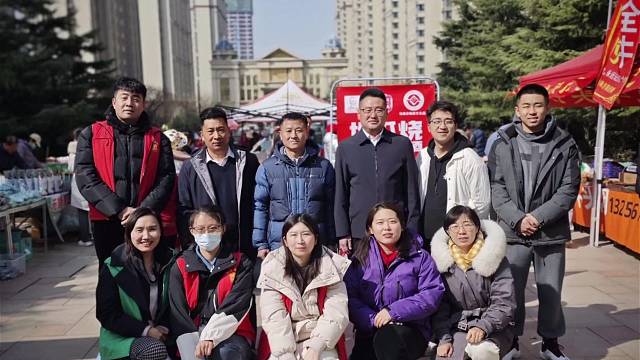 乔山泓济学习雷锋公益活动