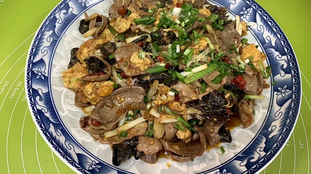 这道木须腰片，简单易学，非常的好吃下饭。