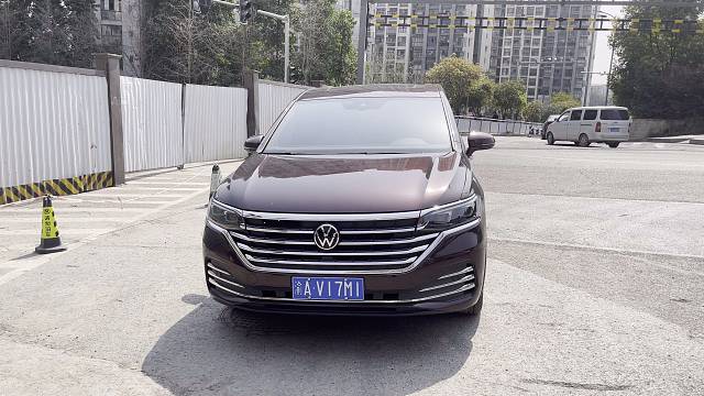 倾心所见，随心掌控，三秒爱上，后排头等舱极奢享受，纵享大V生活，大众威然380 TSI 尊贵版