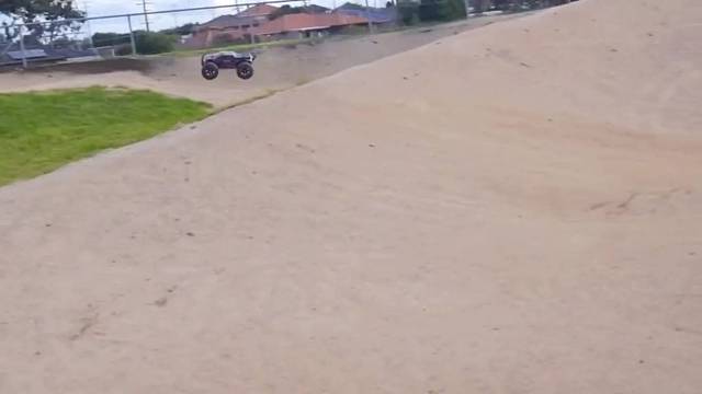 新手入门rc车推荐！这飞坡飞的很给力