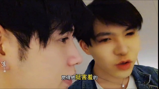 出现了出现的传说中的弯的。