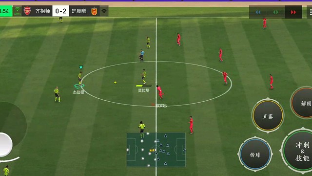 传球打不出足够的优势 那就改成突破分球为主的打法来应对。。。调整尤为关键 成为见招拆招的关键
