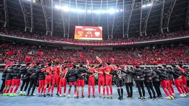 【乔山泓济足球资讯】
世预赛中国男足4:1战胜新加坡队，门将王大雷赛场表现突出。#乔山泓济足球 #乔