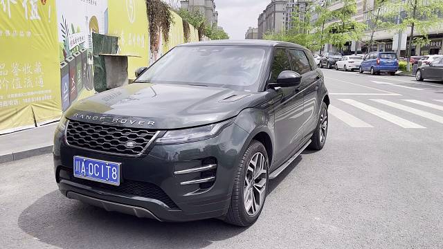 军绿色彰显高级，白色内饰尽显尊贵，皇室贵族御用，路虎极光L 249PS 首发版