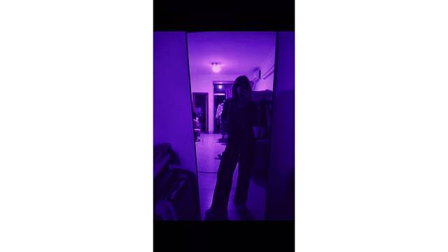 她们都很迷人，我不一样，我磨人