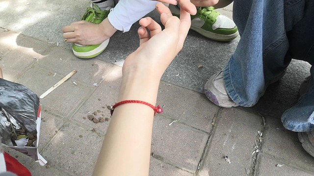 小学生不怕西瓜虫