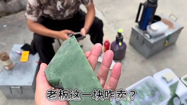 手中宝藏，雕刻手艺人创造出珍贵而永恒的艺术品