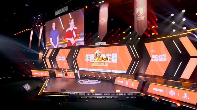 朴弟本体闪亮登场，暗区突围中外国际表演赛