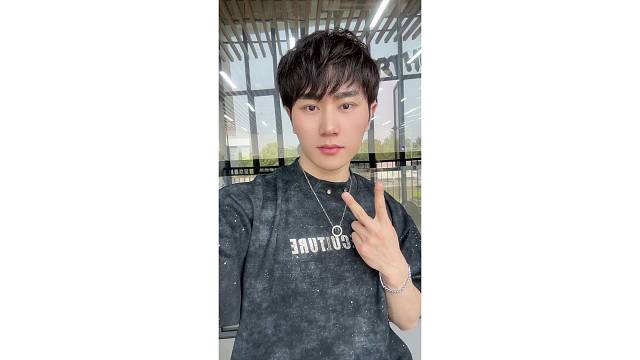 190的我想和你闺蜜共进午餐