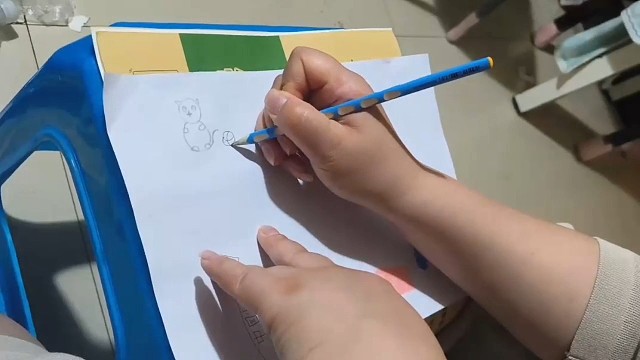 奈尔吉诺特《会动的铅笔画》