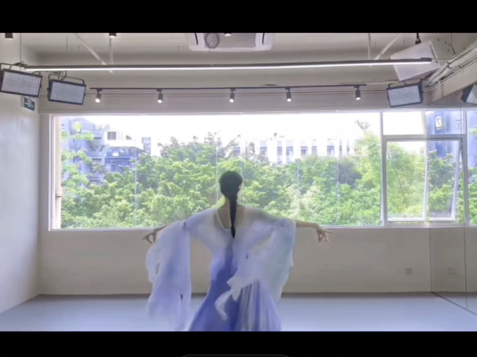 二郎神是怎么做眼保健操的