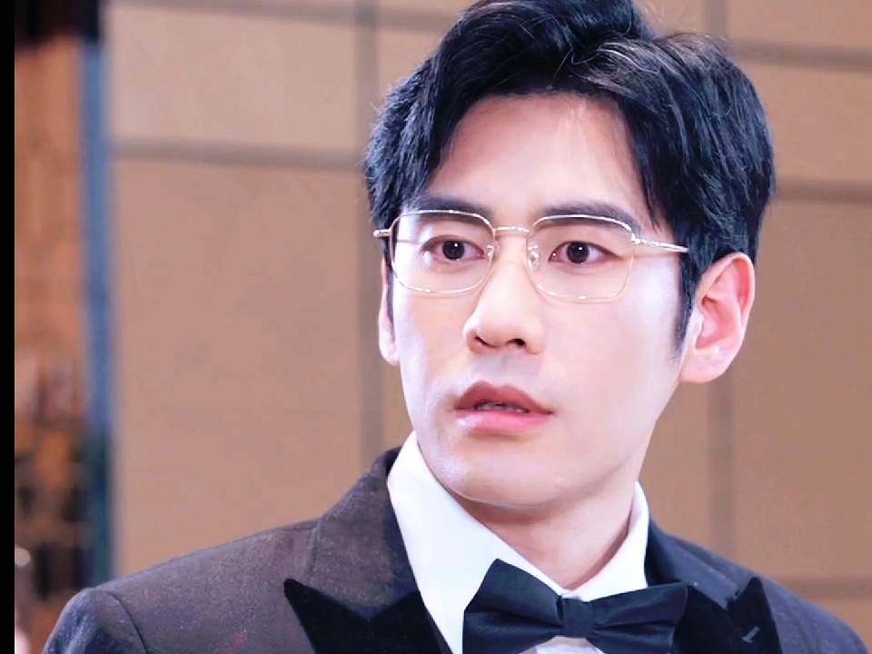 秦红玉找到绑架女儿的地方讨要说法却遭到无知老公的阻挡