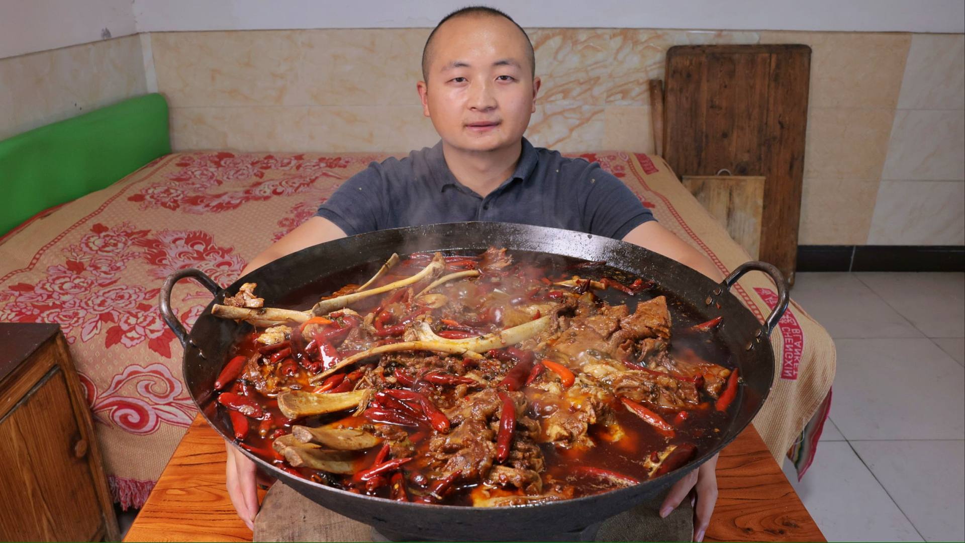 買了20斤羊排，大冬做“手抓羊肉”，軟爛脫骨，配上韭菜花絕了