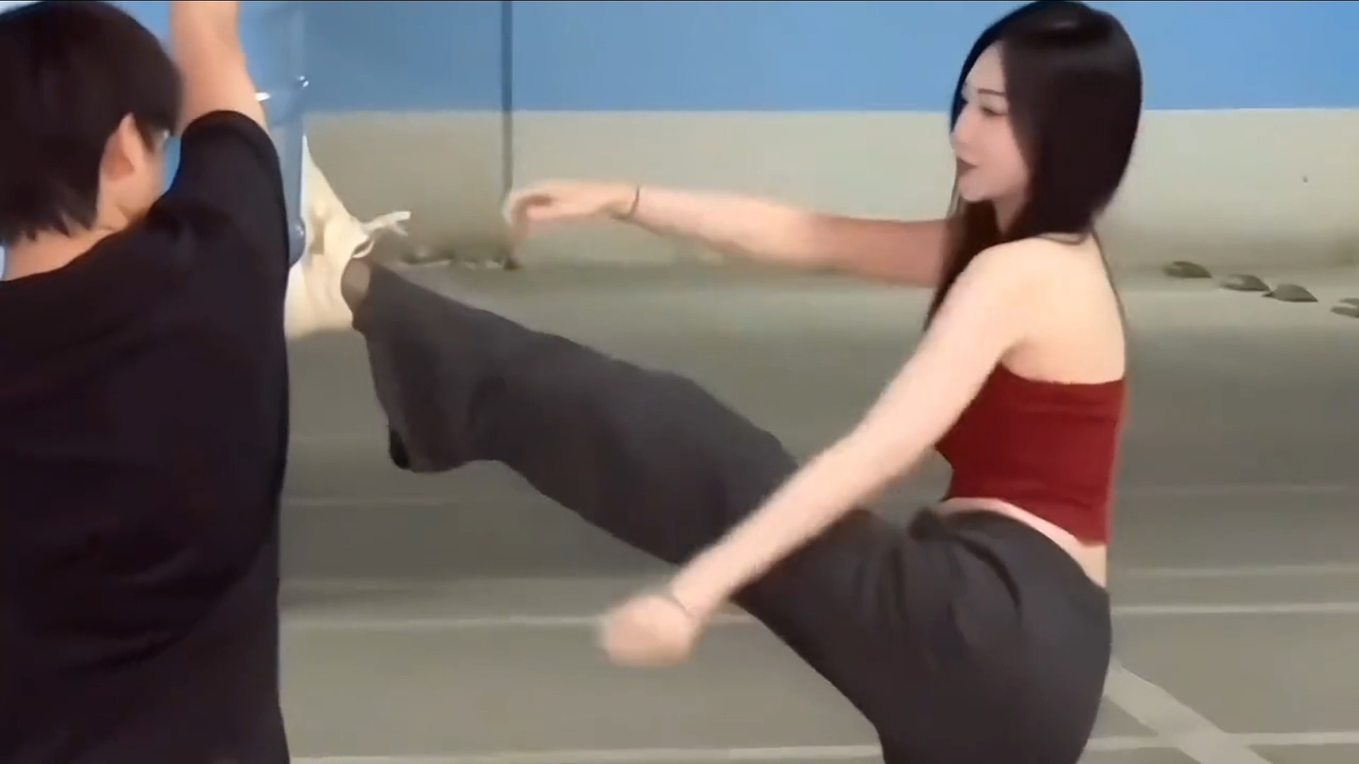 3秒内，艾特你压力很大的好兄弟来看，答应我。