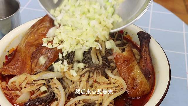 網(wǎng)友點(diǎn)的冒烤鴨安排啦，各種食材，辣爽過(guò)癮，扒飯根本停不下來(lái)！