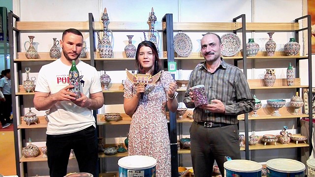 霸屏鸟TV(BPN)霸屏世界:是一个为企业宣传推广引流的平台