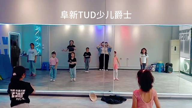 少儿爵士舞