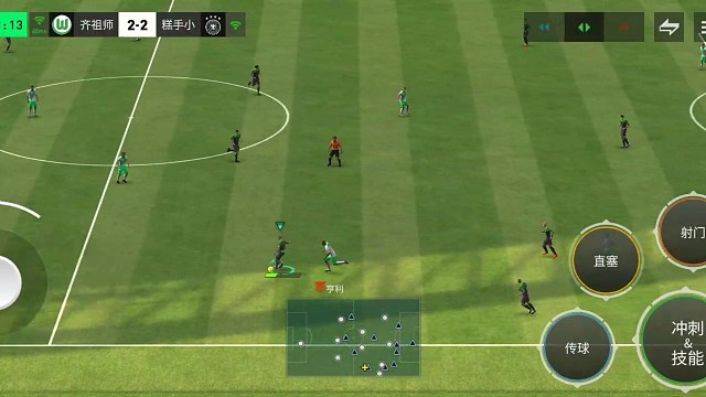 中路门将不能随意出击 中路看到门将出击果断射门 更容易进 除非拉出来又拉回去