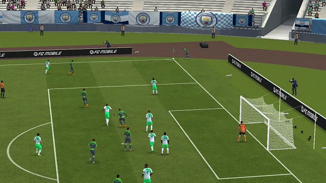 前锋后点角球头球 小斜45°