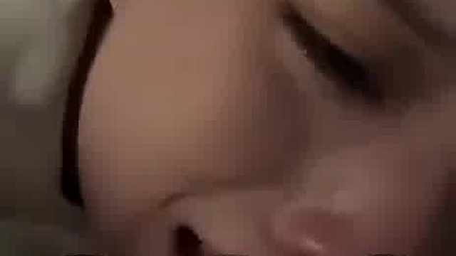 男朋友視頻完忘記關(guān)攝像頭了。