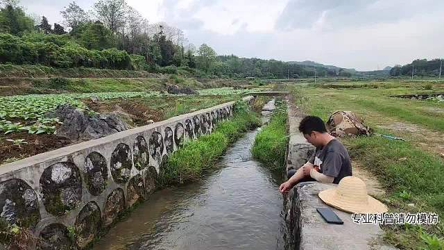 極限挑戰(zhàn)水中俯臥撐??！