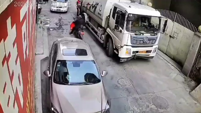 欺軟怕硬表現(xiàn)得淋漓盡致