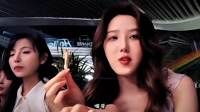 三只羊嘴哥出現(xiàn)小酷直播間，喬妹讓他打招呼！