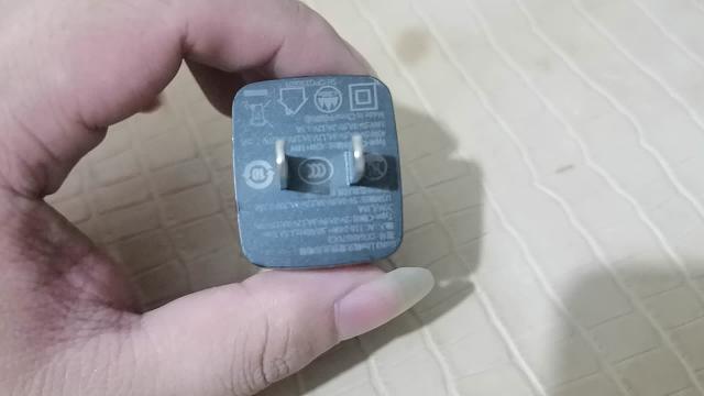 35包郵的倍思GAN3 67W充電頭開箱