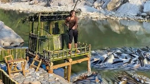 女人如何在河邊生存