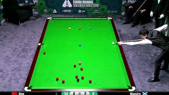 4—2決勝局！丁俊暉極限架桿橫掃沙特大師賽！馬奎爾氣到爆桿！